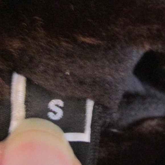 Faux Fur/ Brocade Reversible Vest - Picture 9 of 9